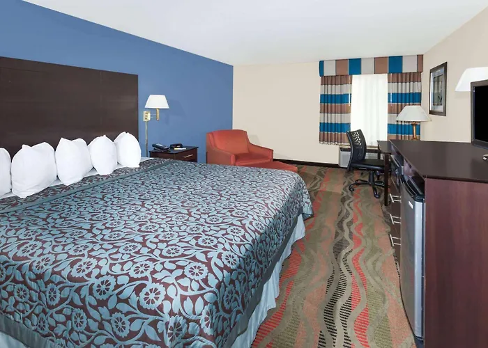 Days Inn By Wyndham Springfield