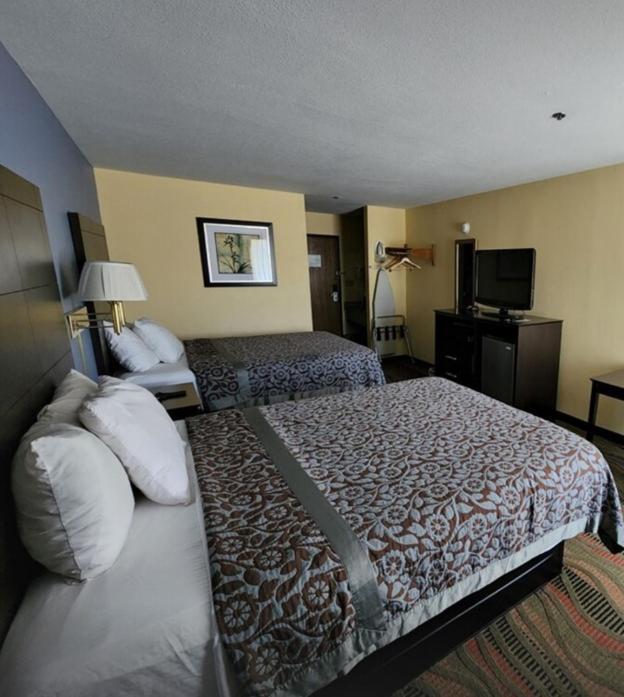 Days By Wyndham Hotel