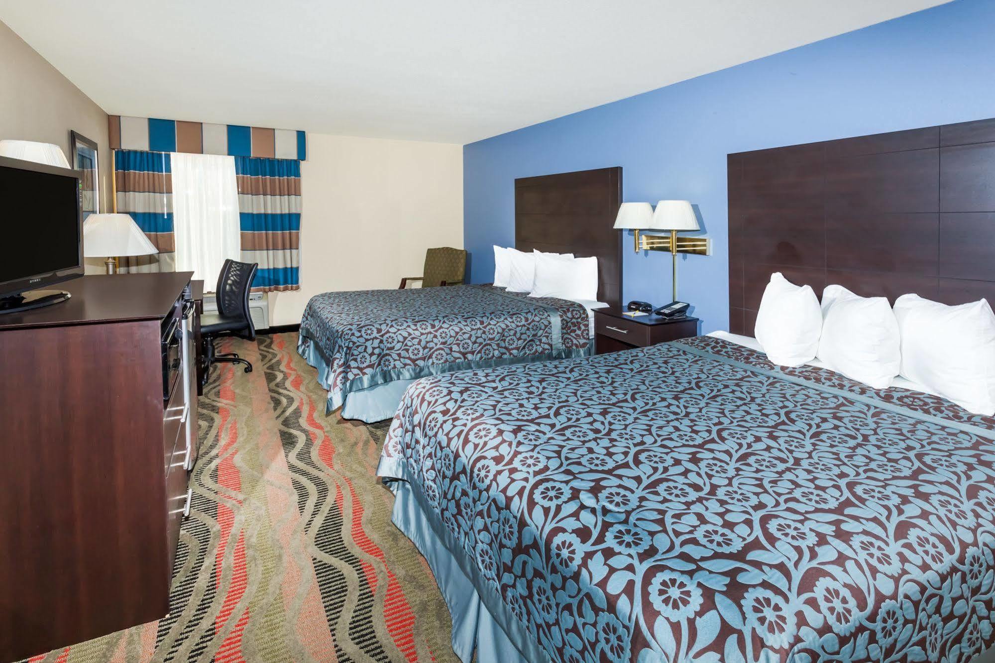 Days By Wyndham Hotel *